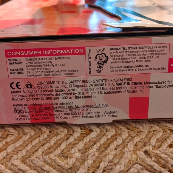 Vintage 2000 Barbie Timeless Silhouette New in Box - Picture 5 of 5